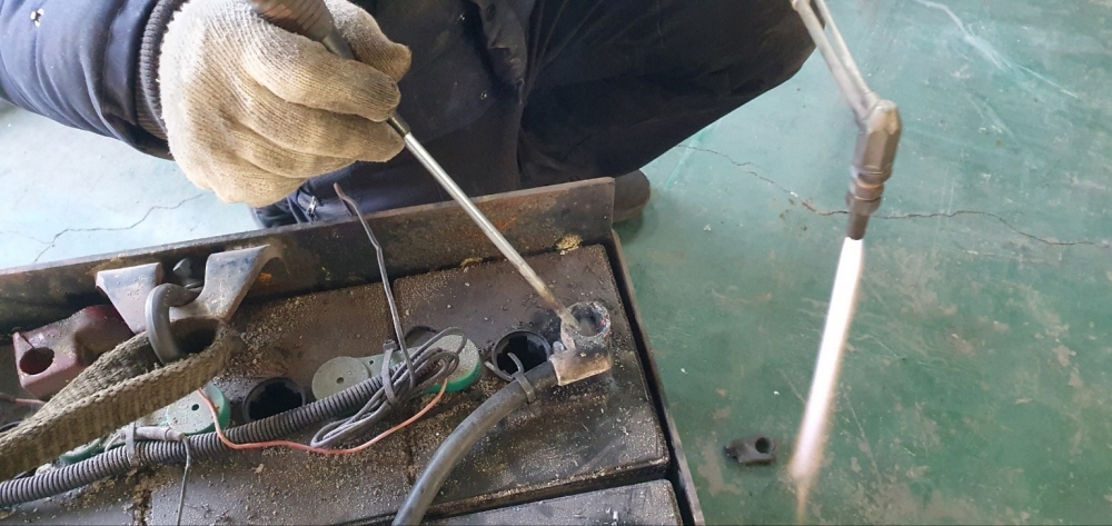 8257_copy_9531_3695294320_osG72bO8_712a9baa99d7cd96669f2533dad1c1c6b2b33046.jpg 이미지크게보기